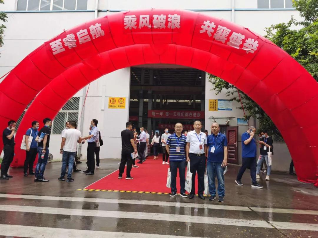南京金陵金箔集團(tuán),金箔包裝，煙草包裝、食品包裝、藥品包裝、社會(huì)包裝、工業(yè)包裝