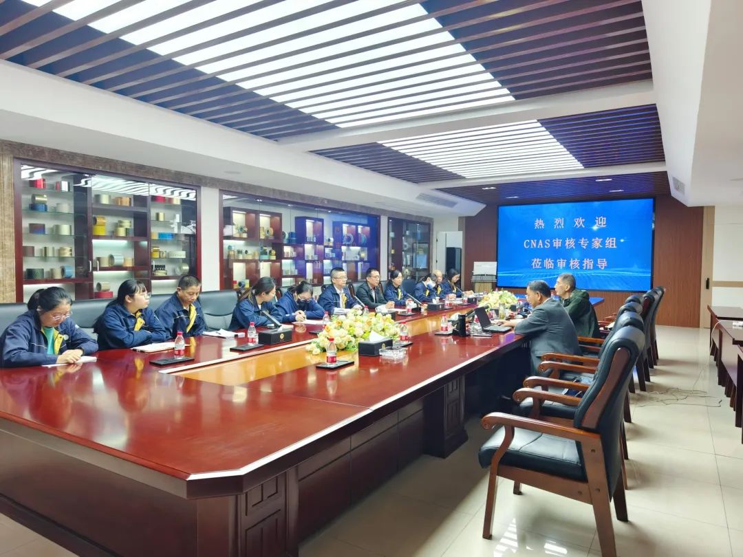 南京金陵金箔集團,金箔包裝，煙草包裝、食品包裝、藥品包裝、社會包裝、工業(yè)包裝