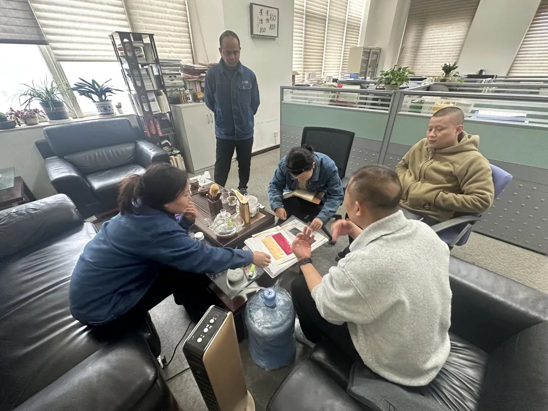 南京金陵金箔集團(tuán),金箔包裝，煙草包裝、食品包裝、藥品包裝、社會包裝、工業(yè)包裝